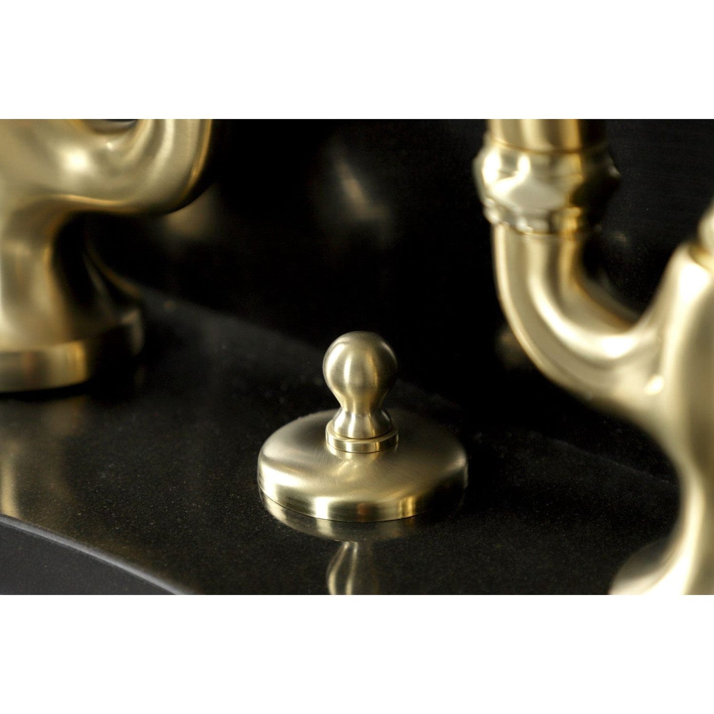 Kingston Brass Kingston Brass English Country Bridge Bathroom Faucet with Brass Pop-Up, Brushed Brass KS7997AL