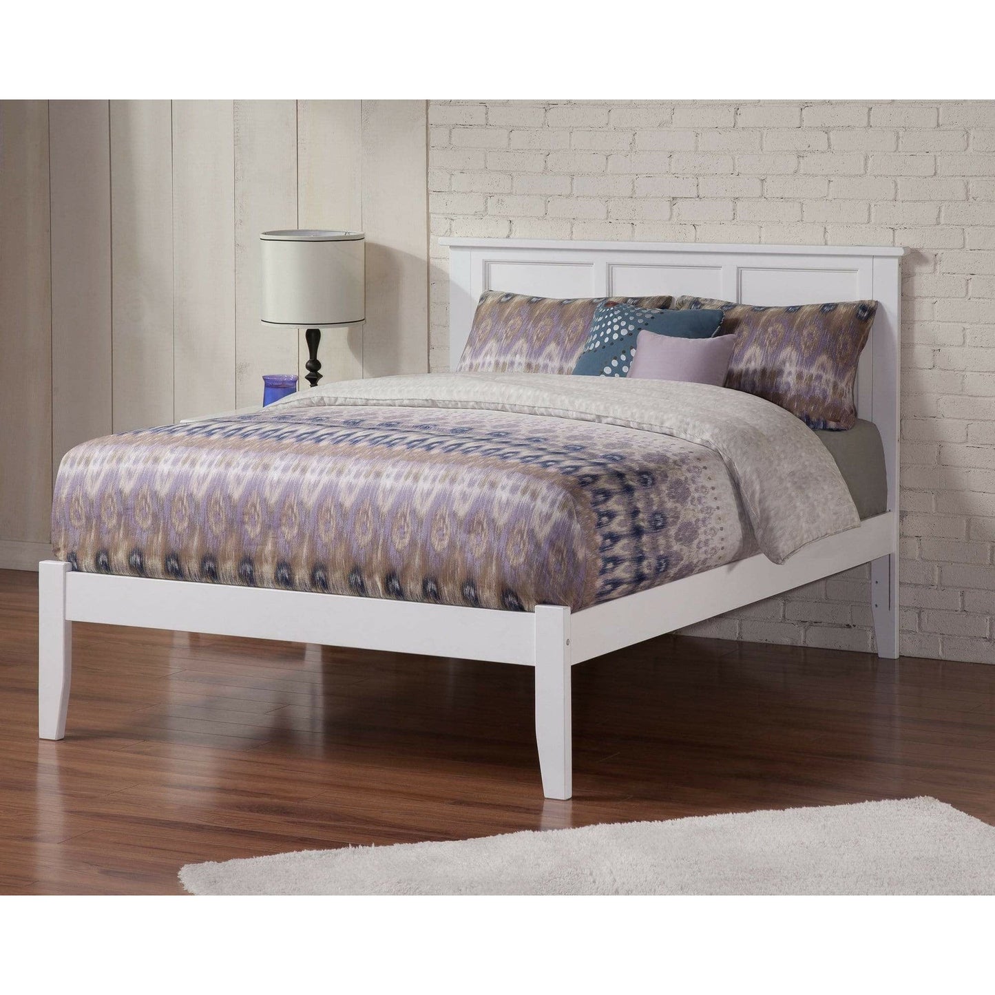 Atlantic Furniture Bed Madison King Platform Bed with Open Foot Board in Espresso